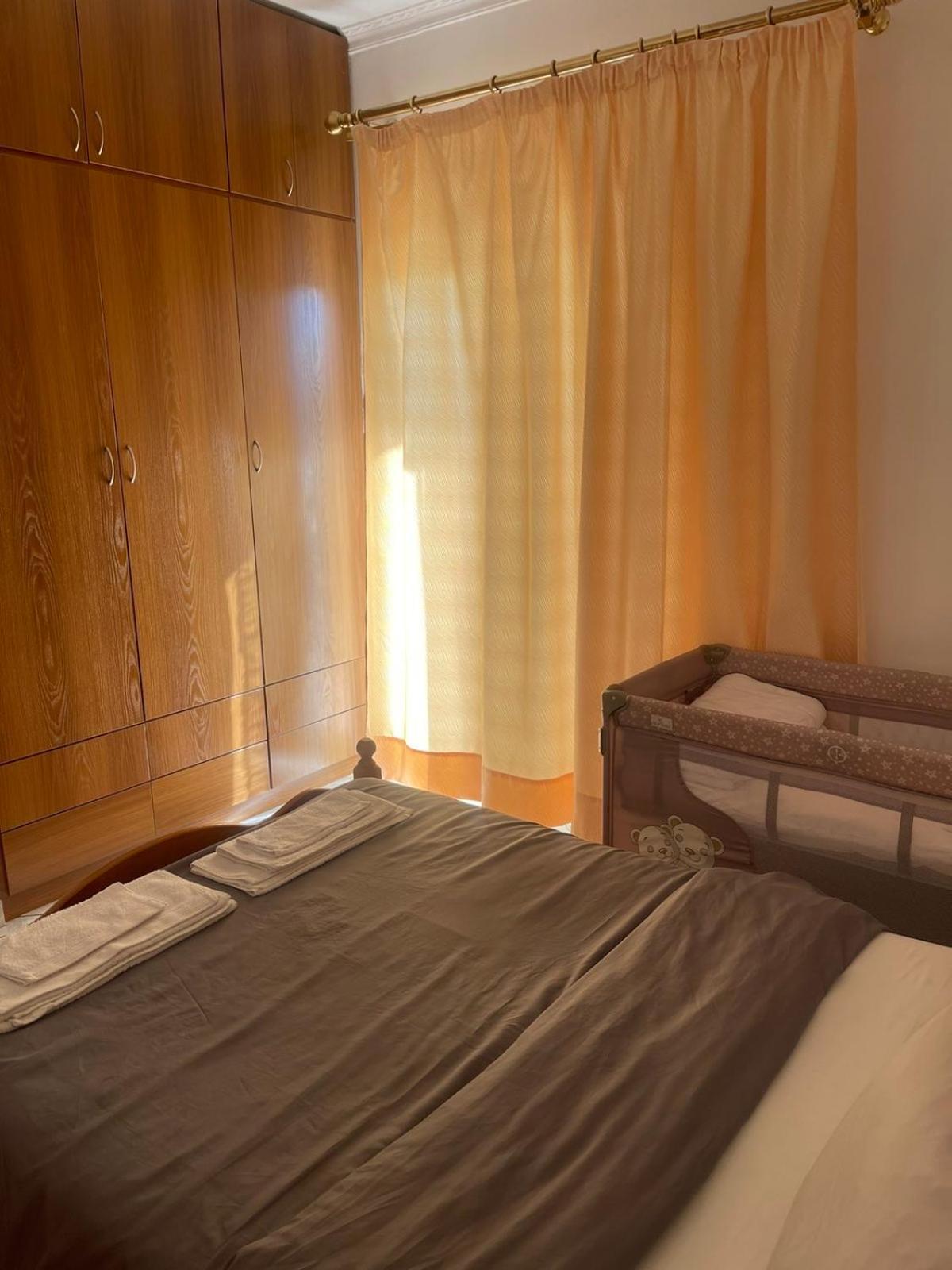 Bright Apartment, Spacious Near The Center Tríkala Eksteriør billede